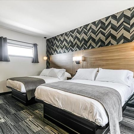 Manitoulin Motel Little Current المظهر الخارجي الصورة