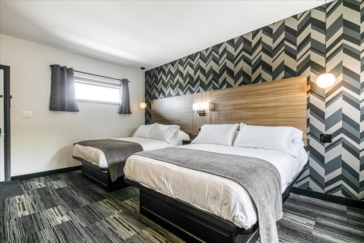 Manitoulin Motel Little Current المظهر الخارجي الصورة