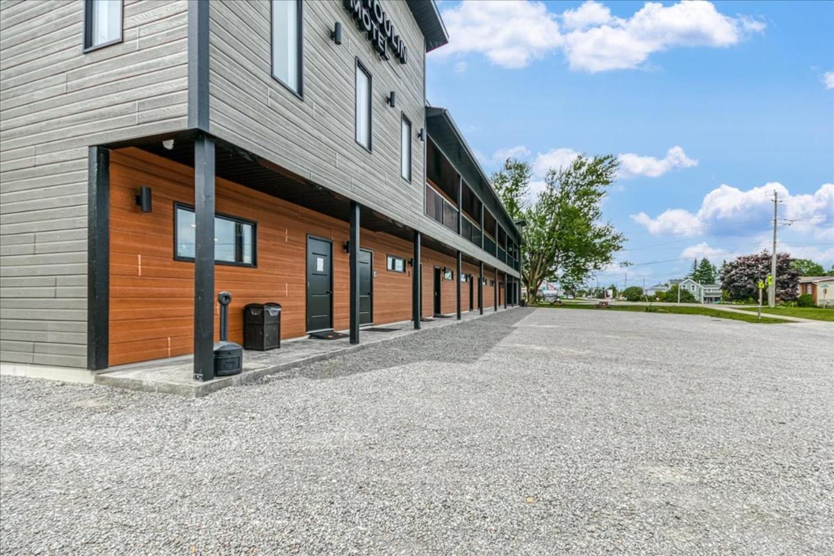Manitoulin Motel Little Current المظهر الخارجي الصورة